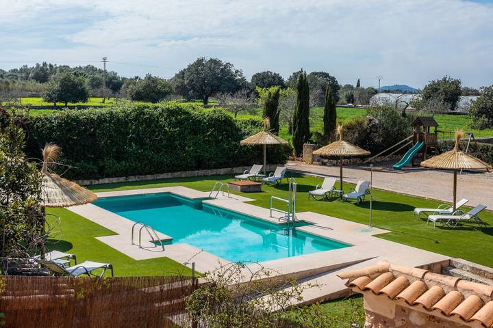 Apartamento inteiro, Apartamento 'S Hort Can Capità Suite Junior' perto do mar com piscina partilhada e Wi-Fi in Ariany, Maiorca Centro
