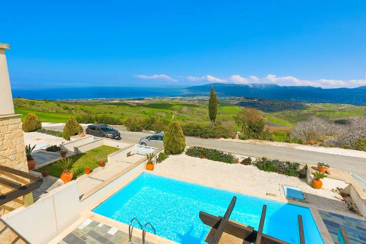Villa mit pool für 6 Personen, mit Ausblick und Garten auf Zypern