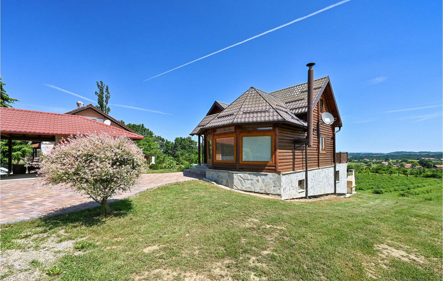 Une charmante propriété à 2 km de Donja Stubica : piscine, Wi-Fi, parking et barbecue ! in Krapina-Zagorje