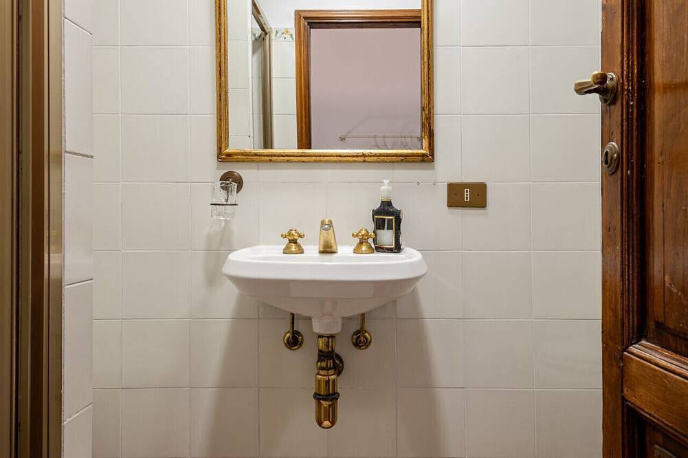 Strange Uncle The Green Ensuite in Florence city center, Florence