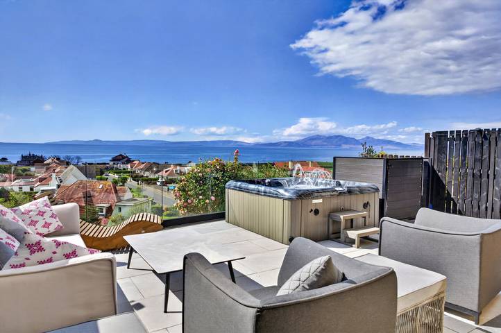 Holiday rental for 8 people, with Ocean view and Terrace as well as Garden and Sauna in Ayrshire