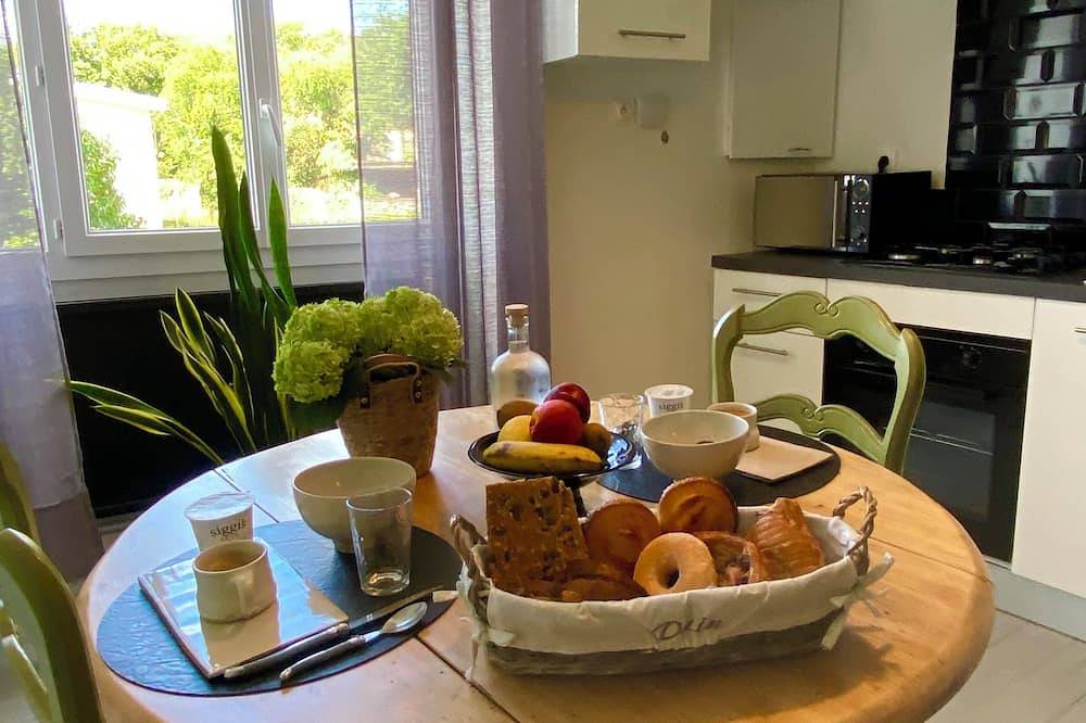 Entire apartment, Une Pause Entre mer et Marais in Niort, Niort region