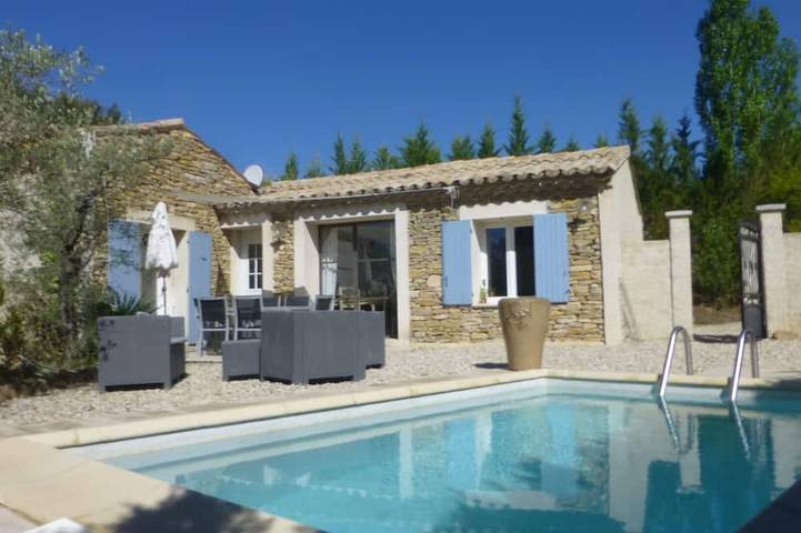 Location de vacances pour 6 personnes, avec Terrasse et Jardin à Faucon