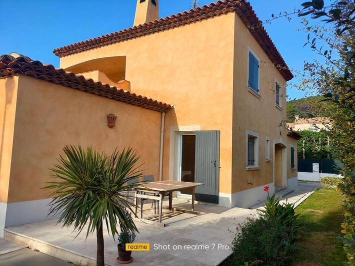 Location de vacances pour 6 personnes, avec vue et jardin à La Farlède - 4