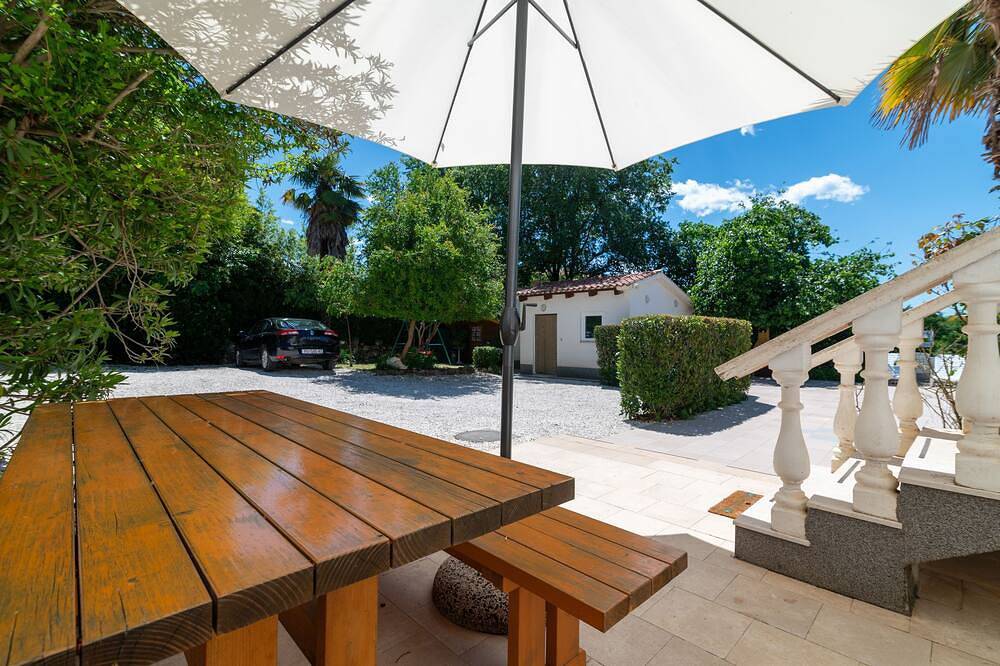 Ganze Wohnung, 2-Zimmer-Ferienwohnung mit Pool Cancini, Porec in Kukci, Porec und Umgebung