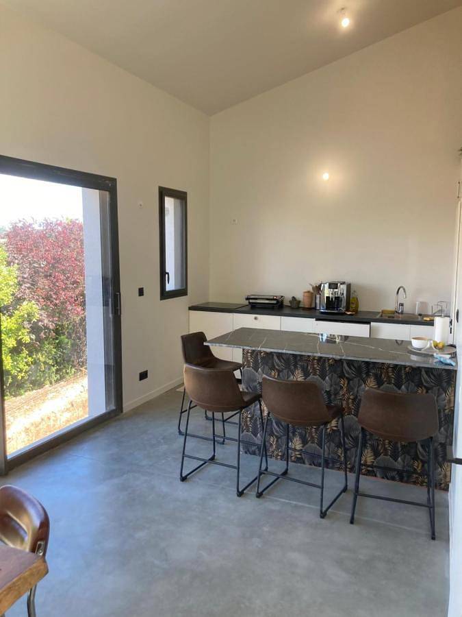 Location de vacances pour 4 personnes, avec vue à Dardilly - 2