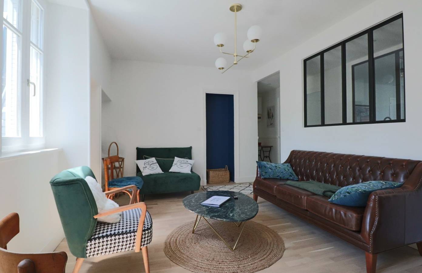 Entire apartment, Apartment 'Le Gentiane' with Mountain View and Wi-Fi in La Bourboule, Volcans d'Auvergne Regional Nature Park