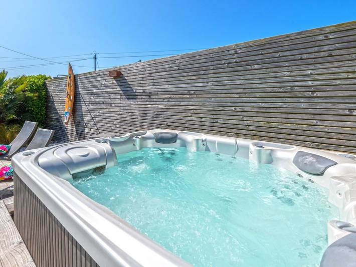 Location de vacances pour 12 personnes, avec terrasse et jardin, animaux acceptés dans Lilia - 4