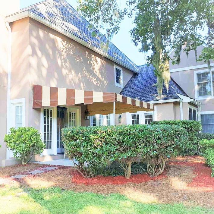 Villa for 8 people, with pool and terrace in South Carolina