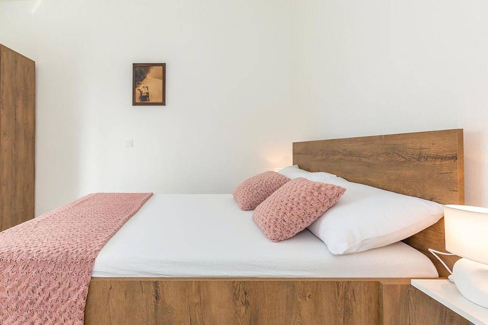 Hel lejlighed, Nice apartment in Metkovic in Dubrovnik-Neretva