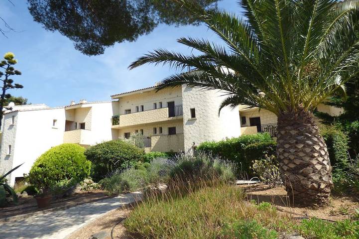 Gîte pour 4 personnes, avec piscine et balcon, animaux acceptés dans Port Pin Rolland - 2