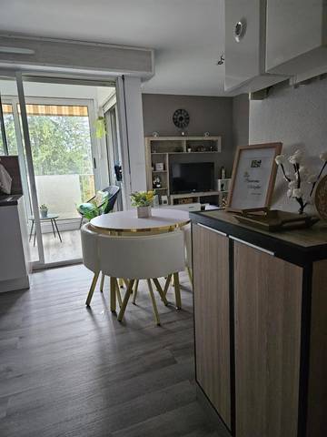 Gîte pour 2 personnes, avec terrasse et vue, animaux acceptés à Digne-les-Bains