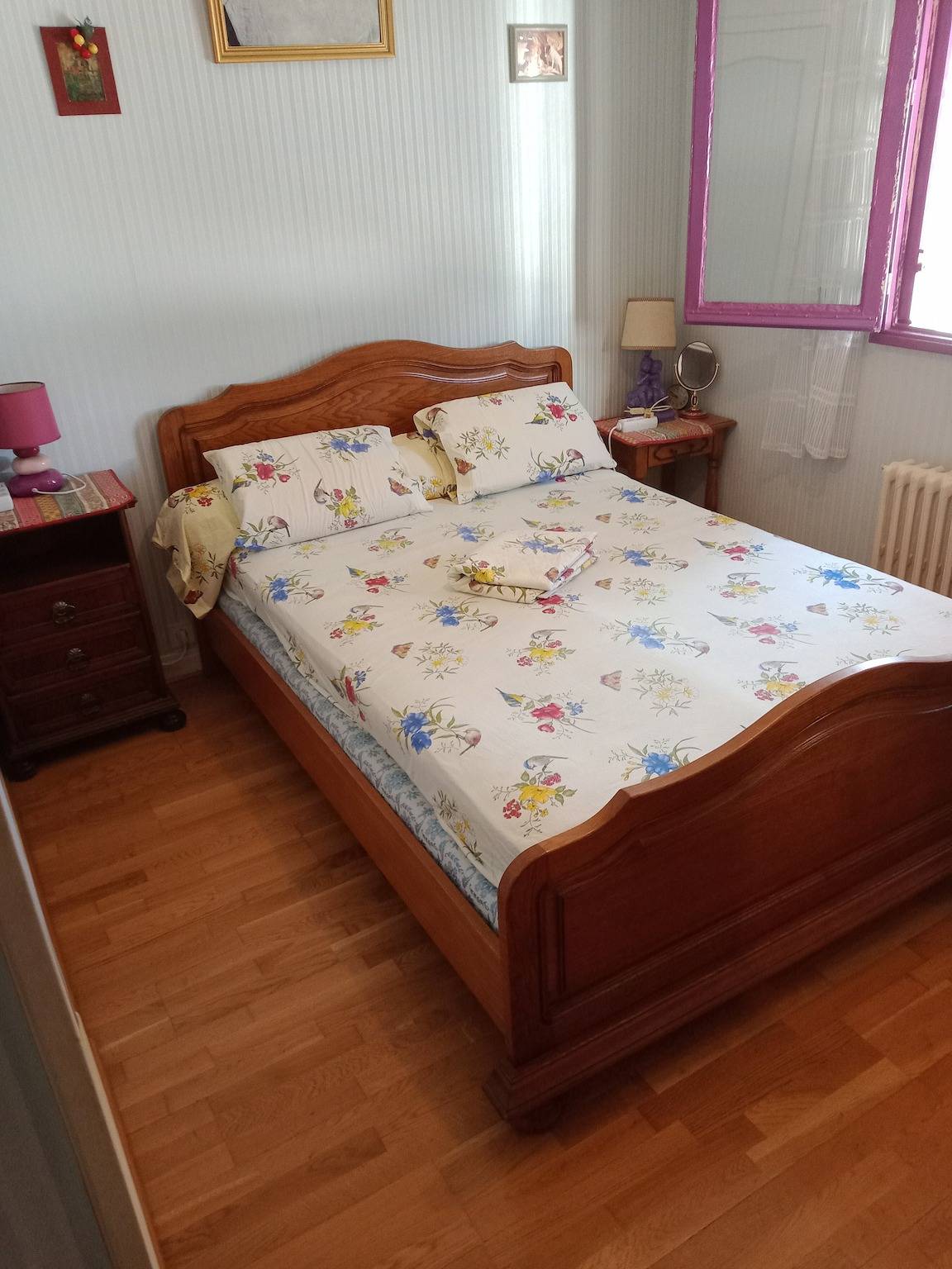 Maison de vacances "complète" avec balcon et Wi-Fi in Montluçon, Région de Montluçon