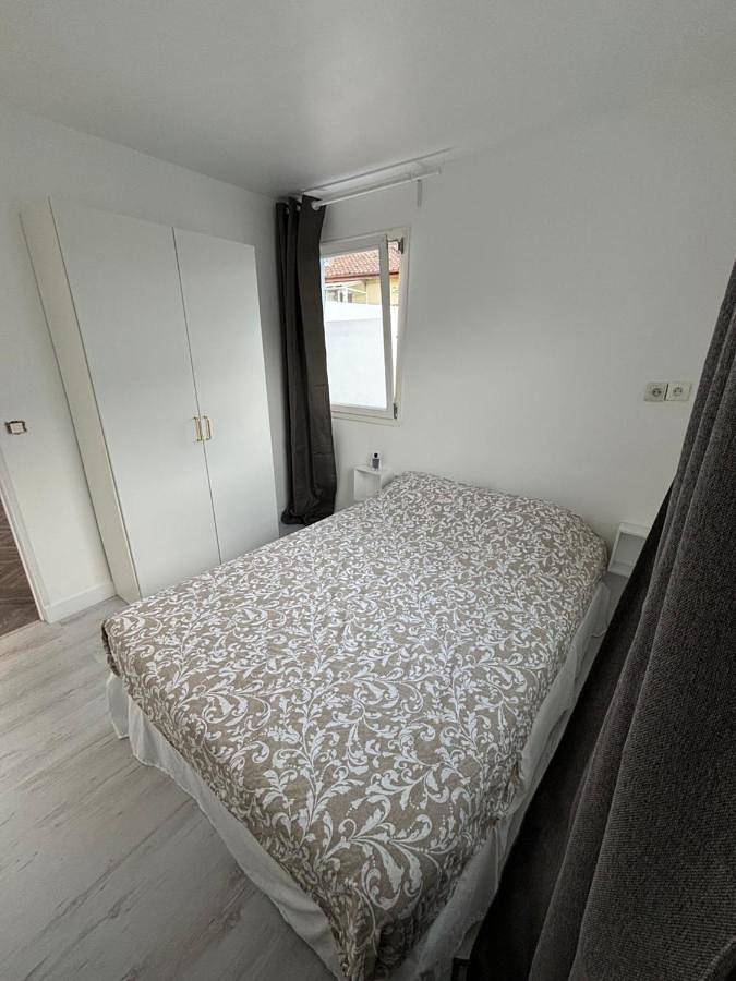 Location de vacances pour 3 personnes, avec terrasse et jardin à Mantes-la-Jolie - 4
