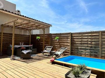 Gîte pour 2 personnes, avec terrasse et piscine à Caumont-sur-Durance