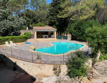 Gîte pour 4 personnes, avec jardin et piscine à Grabels