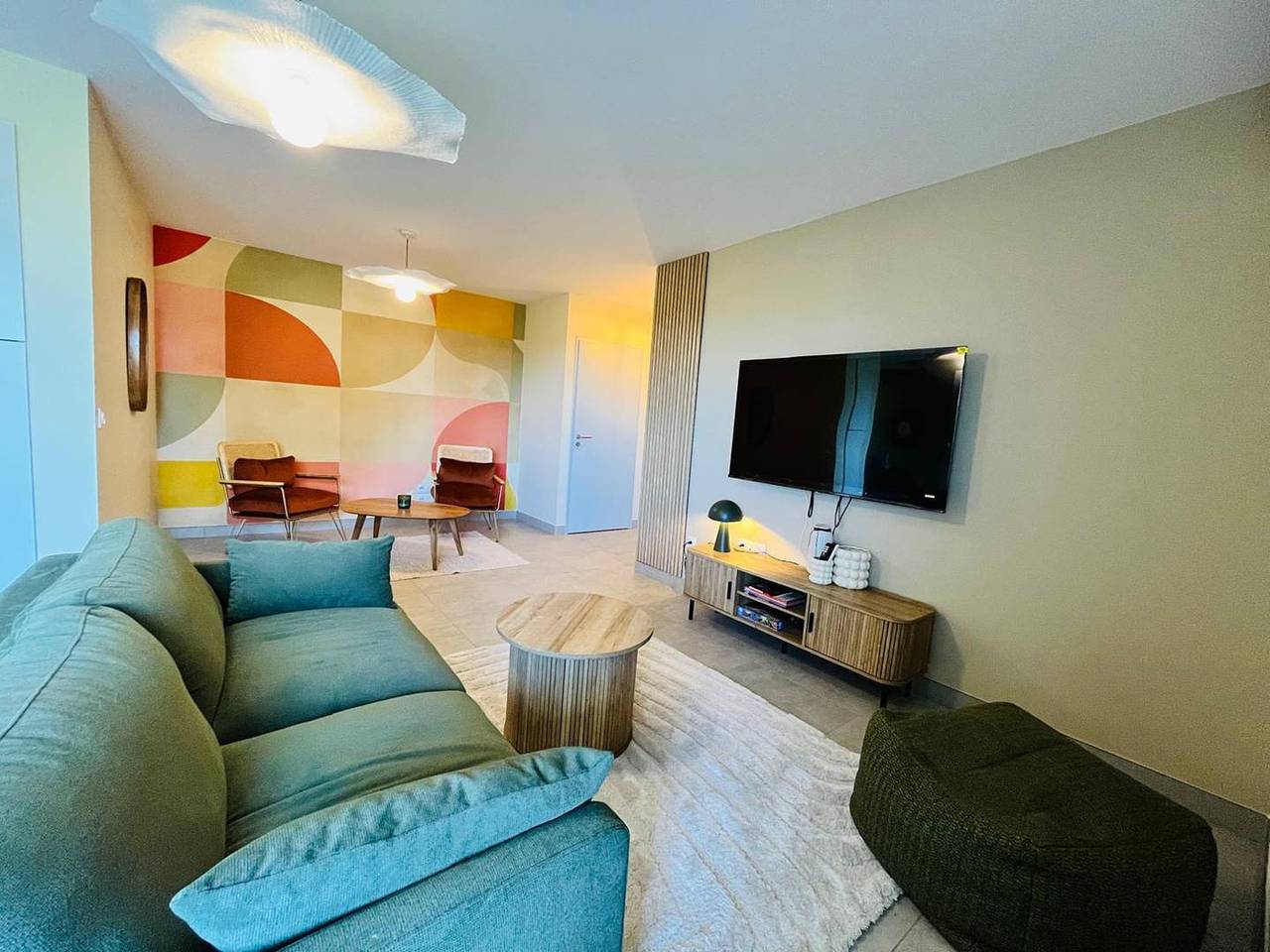 Ganze Ferienwohnung, Superb 4-room duplex apartment with large terrace in Sérignan, Côte d'Améthyste