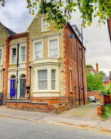 Holiday Letting for 5 People in Leicester, Heart of England, Photo 1