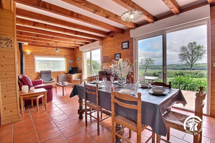 Gîte pour 6 personnes, avec Terrasse ainsi que Jardin et Vue à Béganne