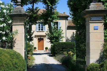Chambre d’hôte pour 2 personnes, avec piscine et jardin à Avignon