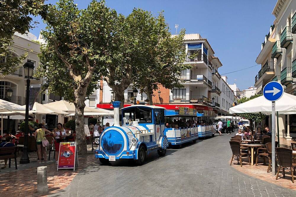 Entire apartment, Cozy apartement in the historic city center of Nerja\nwalking distance to beaches in Nerja Centre, Nerja