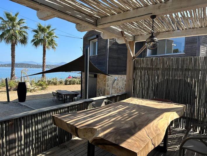 Location de vacances pour 6 personnes, avec piscine et bassin pour enfant ainsi que vue et jardin, animaux acceptés dans Plage d'Argent - 2