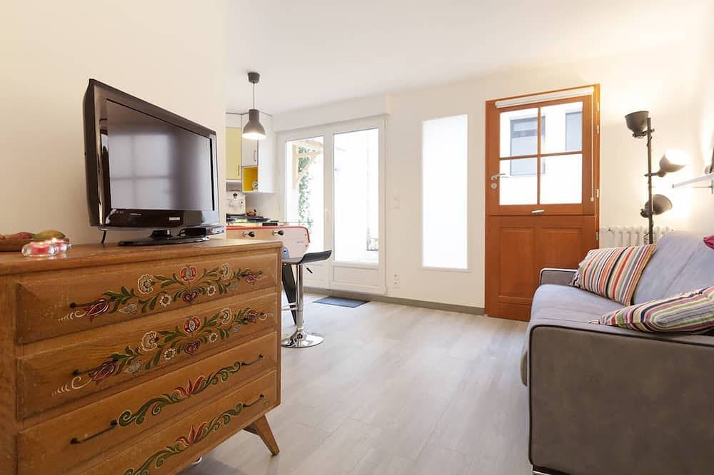 Apartamento entero, Estudio en nuestras casas a 2 pasos de la Place Gambetta in París, Isla de Francia