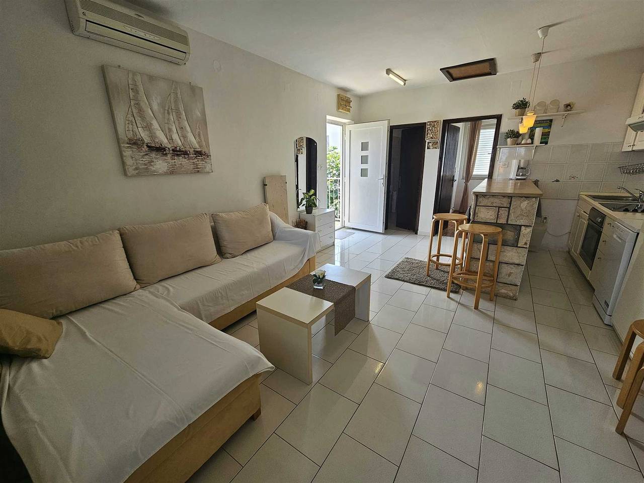 Ganze Wohnung, Ferienwohnung Buza mit Balkon in Zidarici, Krk