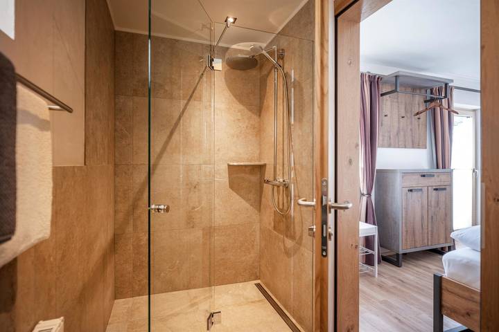 Ganze Ferienwohnung, Appartement/Fewo, Dusche, Wc, 1 Schlafraum in Scheffau am Wilden Kaiser, Kaisergebirge