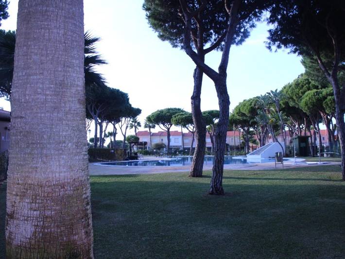 Location de vacances pour 6 personnes, avec bassin pour enfant ainsi que jardin et piscine à Chiclana de la Frontera - 3