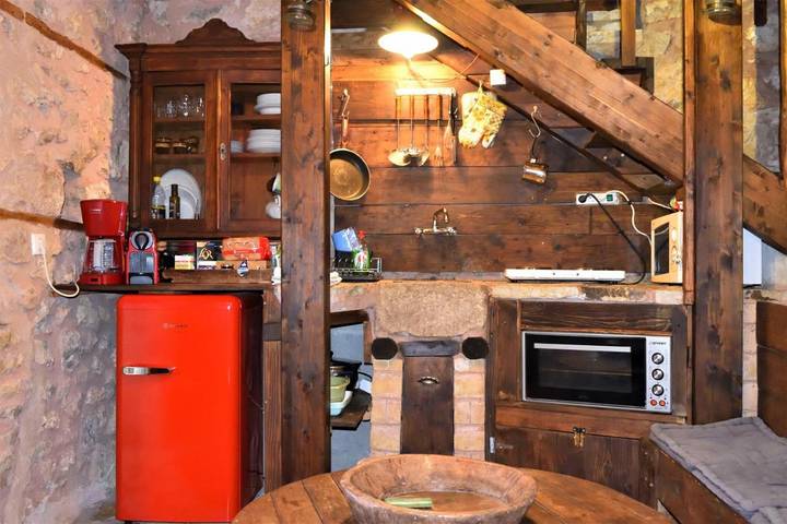 Apartamento para 4 personas, con vistas y jardín, Familias con niños en Delfos