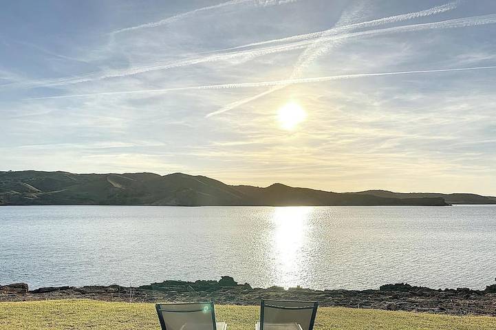 Entire apartment, Seafaring flat with Wifi and air-conditioning in Fornells, Es Mercadal