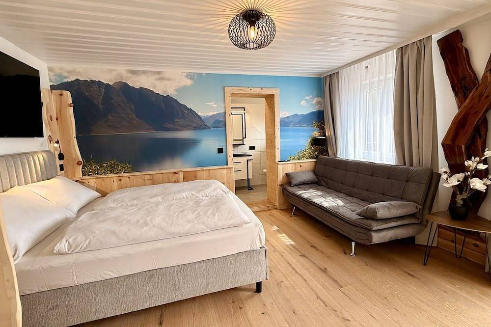 Ganze Wohnung, Ferienwohnung 5 - Hauszwetschke - Attersee Panorama Apartments in Steinbach am Attersee, Bezirk Vöcklabruck