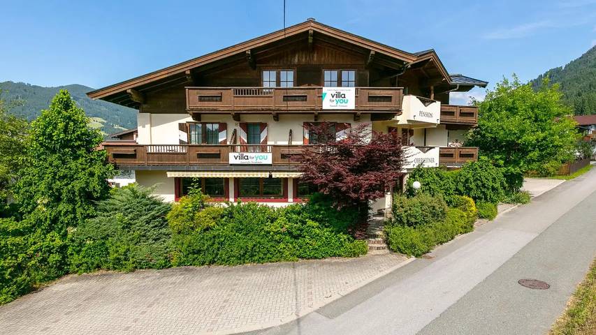 Ferienhaus für 22 Personen, mit Garten