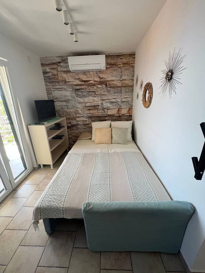 Ganze Wohnung, Öko- Ferienwohnung Sonnenschein - Dance lovers für 4 in Lumbarda, Korcula