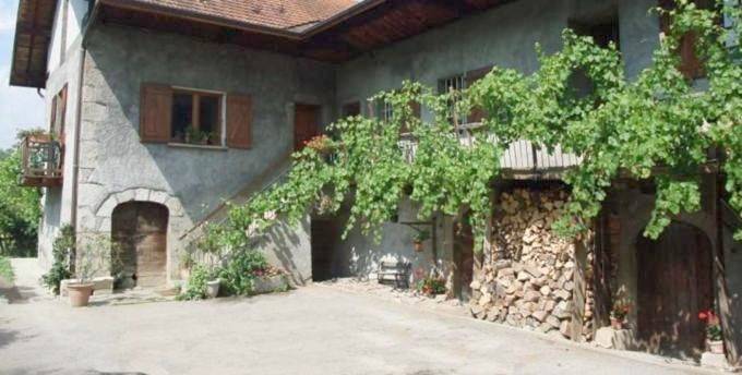 Gîte pour 5 personnes, avec vue et jardin à Tournon