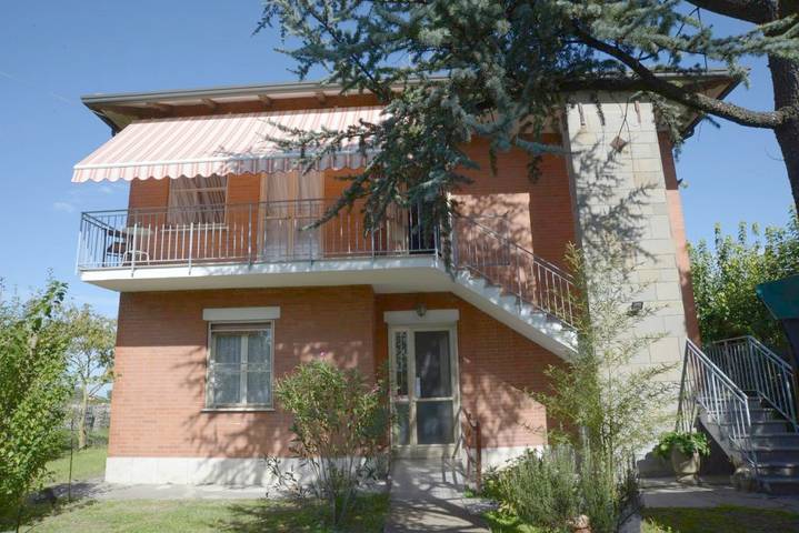 Location de vacances pour 2 personnes, avec jardin et vue à Imola - 3