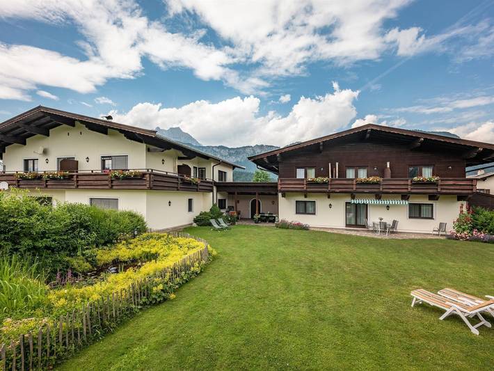 Ferienwohnung für 6 Personen, mit Balkon und Terrasse sowie Garten in St Johann in Tirol