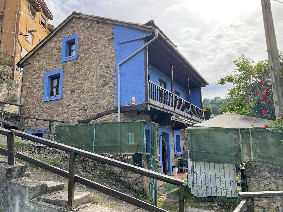 Three-Bedroom House in Sama, Langreo