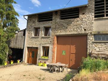 Gîte pour 5 personnes, avec jardin dans Desseling
