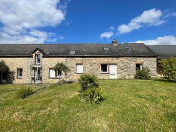Gîte pour 16 personnes, avec terrasse, animaux acceptés à Grand-Fougeray