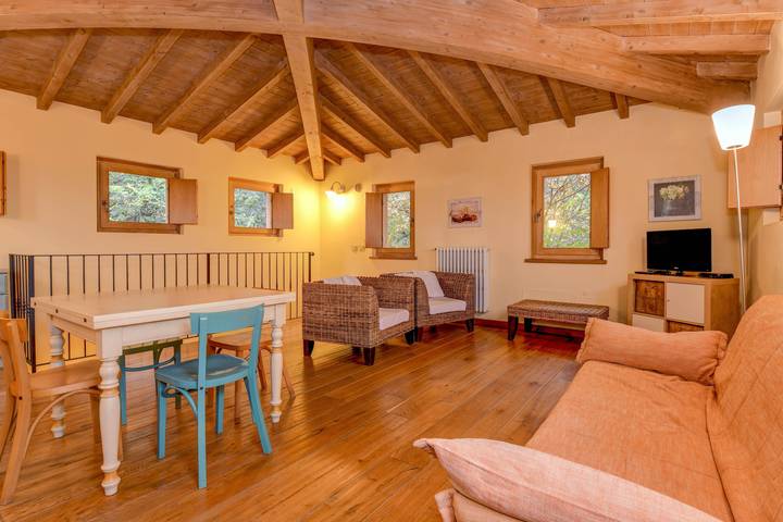 Agriturismo per 5 persone, con Giardino a Moniga del Garda