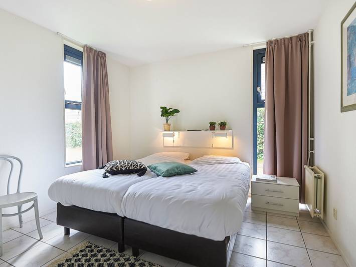 Vakantiehuis voor 6 personen, with tuin and terras as well as zwembad, kindvriendelijk in Heinkenszand