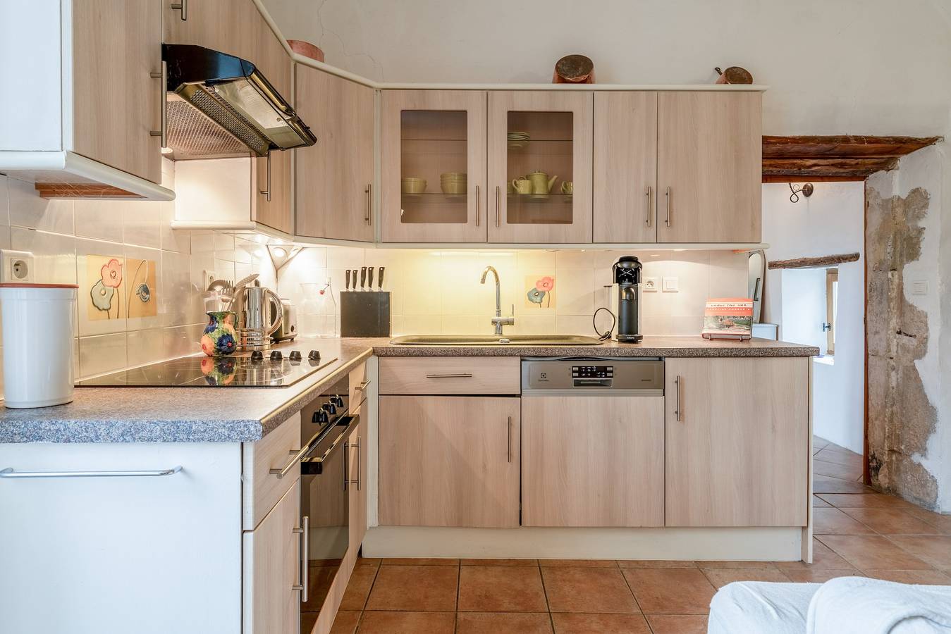 Cottage „Luxury Lodge für 2 Personen“ mit Gemeinschaftspool, Wlan und Klimaanlage in Lussan, Nimes und Umgebung
