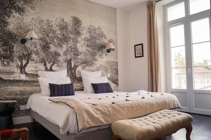 Chambre d’hôte pour 2 personnes, avec Balcon et Terrasse ainsi que Jardin et Vue à Périgueux