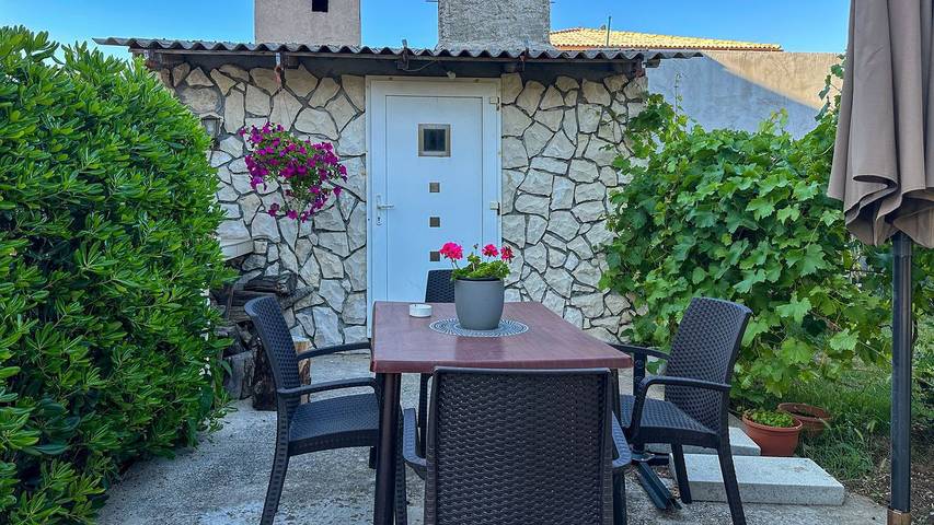 Vakantiewoning voor 6 personen, met terras op Pag