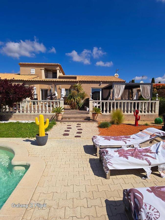 Location de vacances pour 2 personnes, avec jardin et piscine ainsi que jacuzzi et sauna à Lançon-Provence - 3