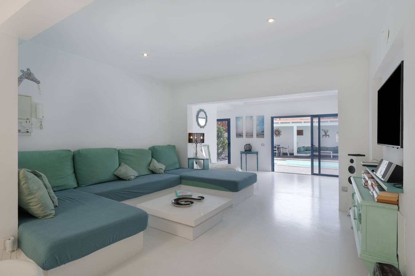 Villa vacacional 'Lunamoon' con piscina privada, Wi-Fi y aire acondicionado in Playa Blanca, Yaiza