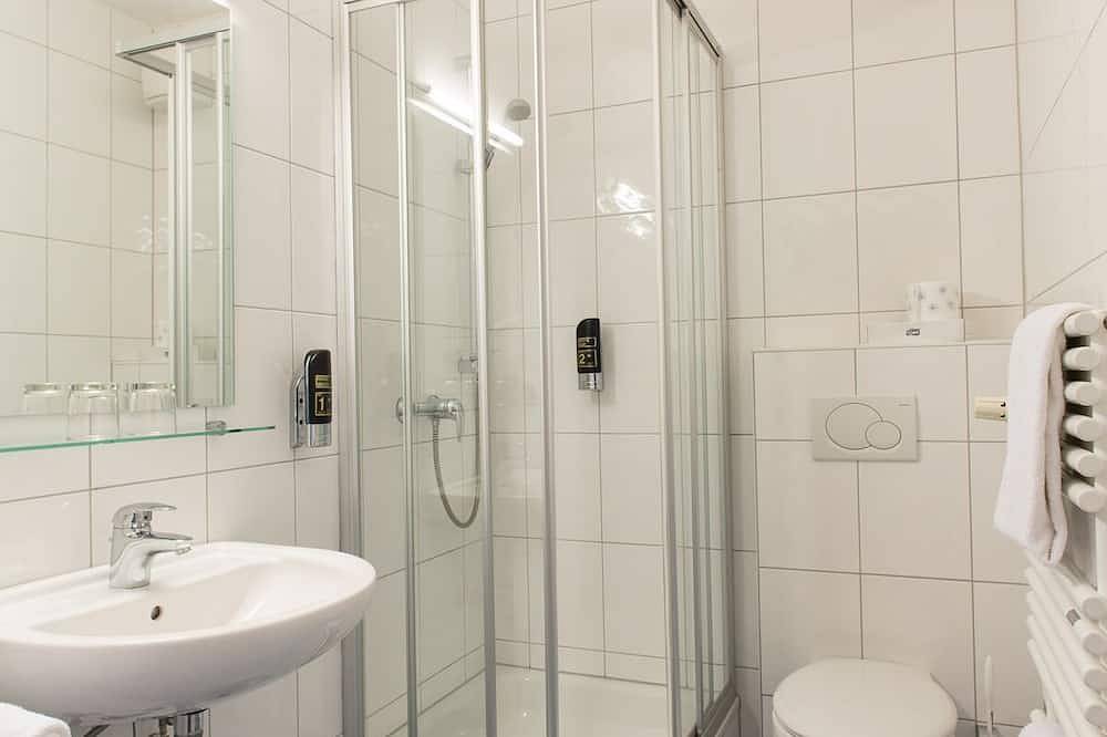 Ganze Wohnung, Komfort Doppelzimmer mit Balkon in Furtwangen, Südschwarzwald