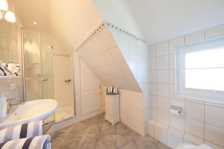Ganze Wohnung, Schöne 3-Zimmer Ferienwohnung mit ca. 65 m² für bis zu 3 Personen in Nordfriesische Inseln (Schleswig-Holstein) (Schleswig-Holstein), Wenningstedt
